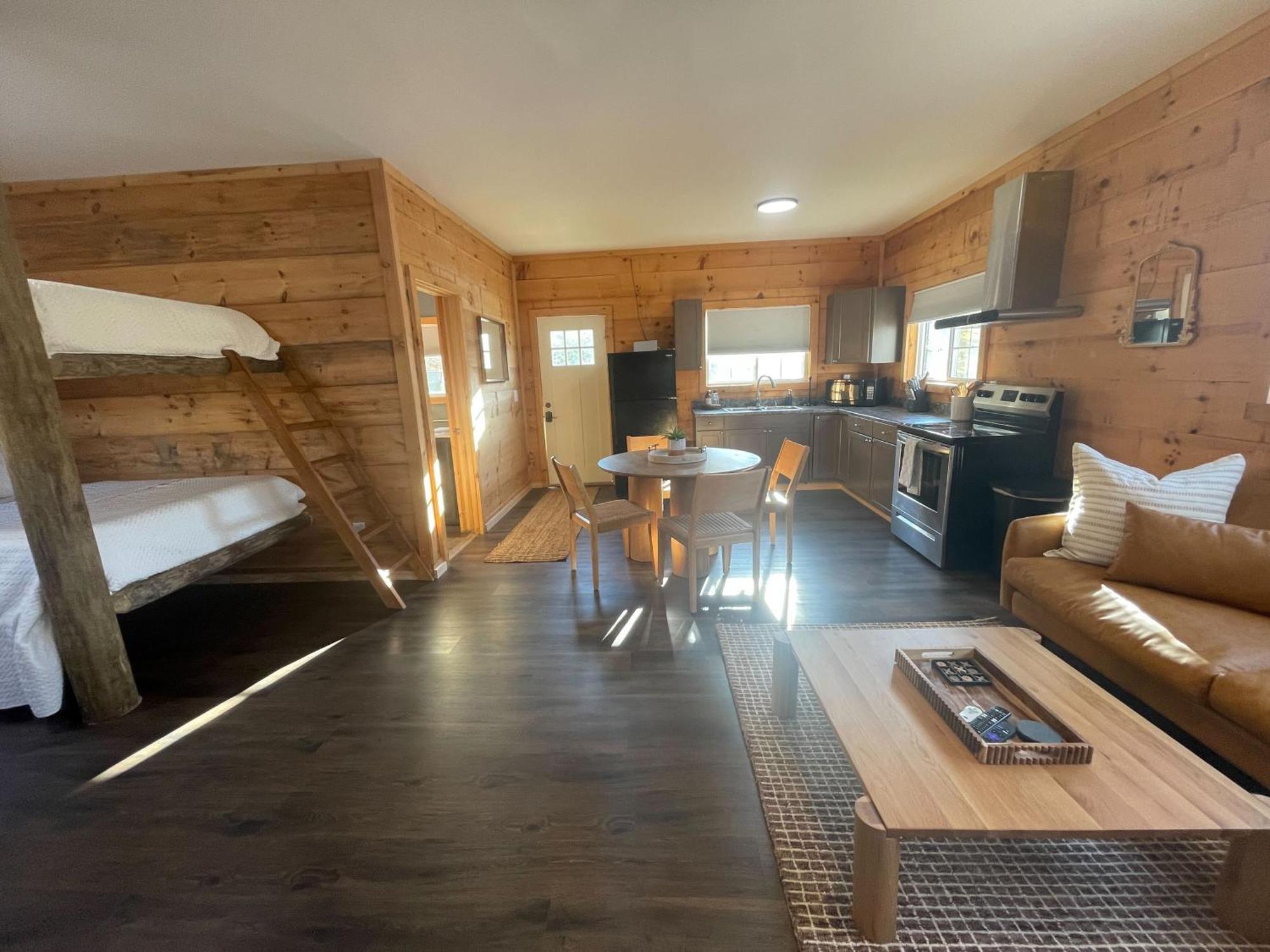 Pine Creek Cabins & Camping Resort South Bloomingville Exteriér fotografie